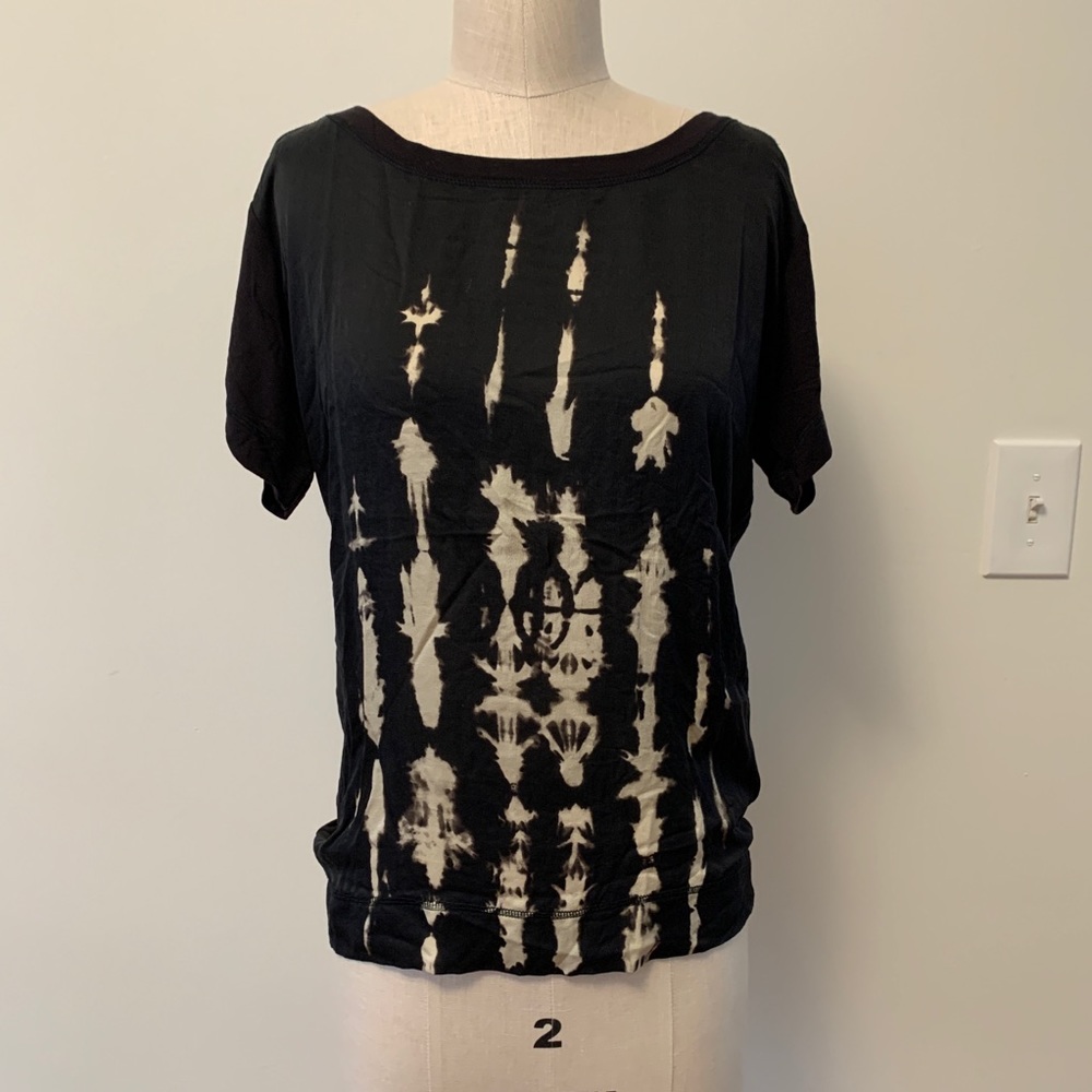 Jodi Arnold Tee